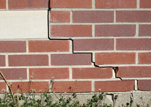 a foundation wall crack on a Shelbyville home.